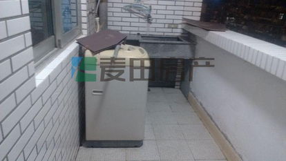 通湖路電梯單間 1000元月租，設備齊全，生活便利